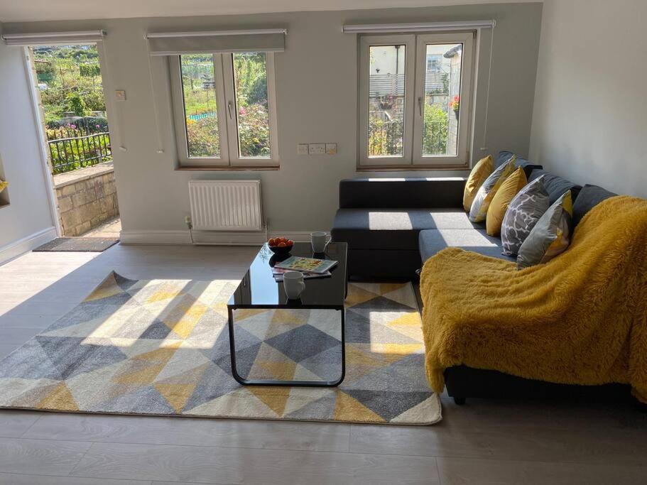 The Terrace - Annexe With Views Apartment Bathford Bagian luar foto