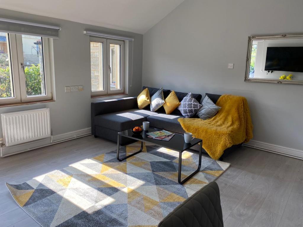 The Terrace - Annexe With Views Apartment Bathford Bagian luar foto
